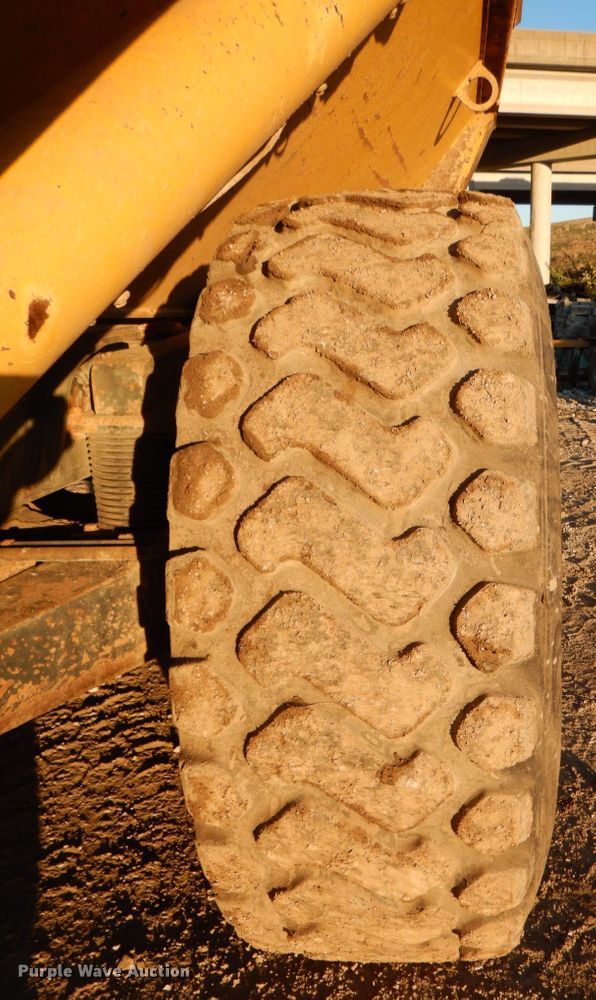 image for item DK1444 2006 Komatsu HM300-1  haul truck