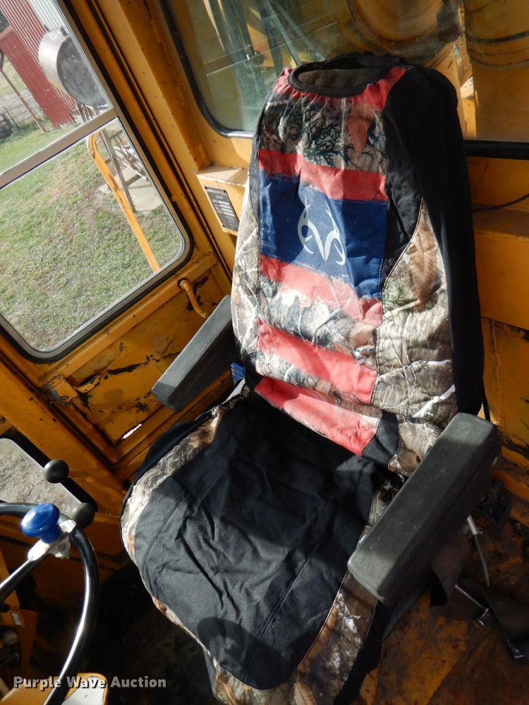 image for item DK1446 Clark 280C  dozer