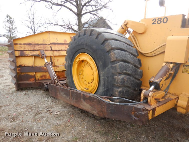 image for item DK1446 Clark 280C  dozer