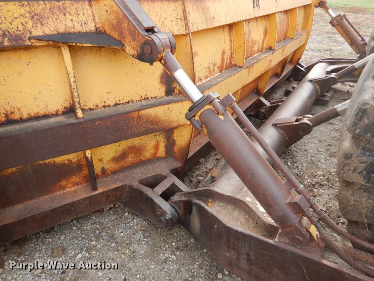 image for item DK1446 Clark 280C  dozer