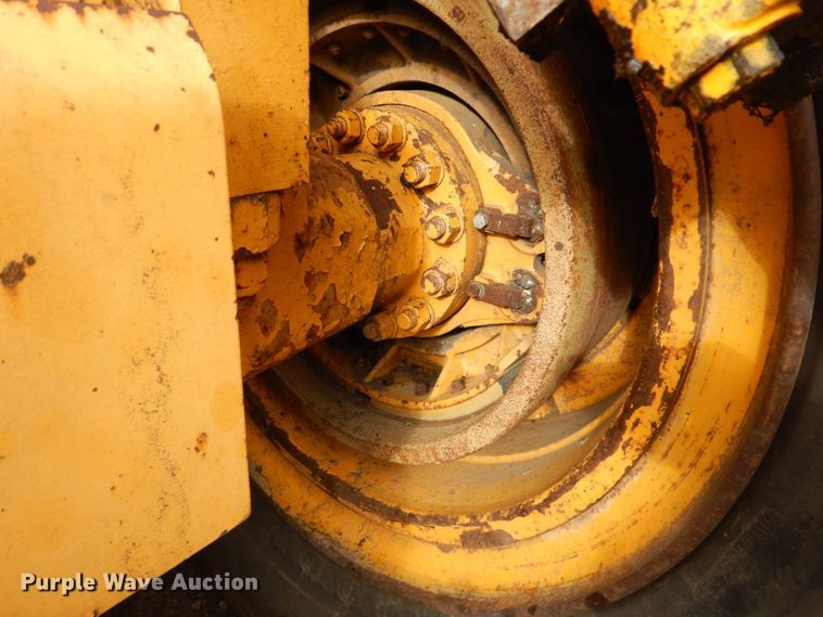 image for item DK1446 Clark 280C  dozer
