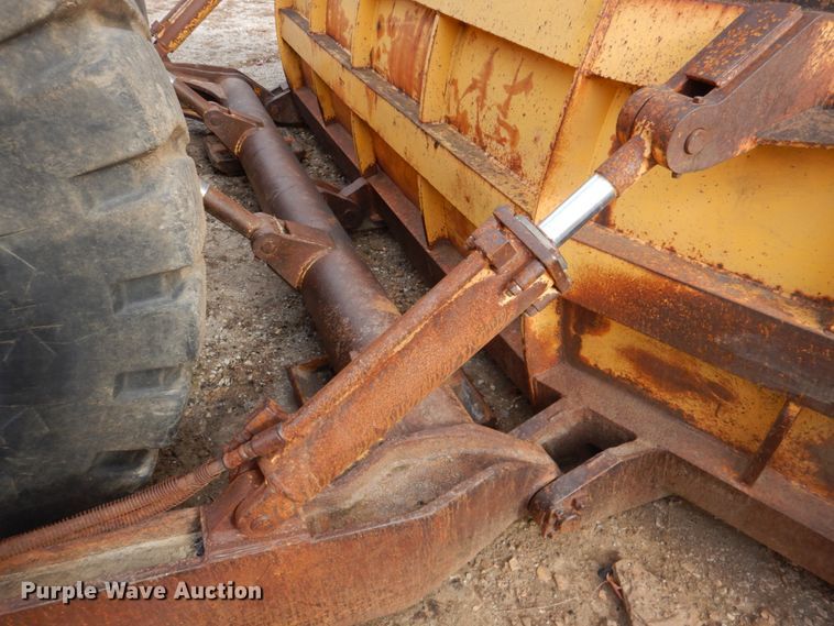 image for item DK1446 Clark 280C  dozer