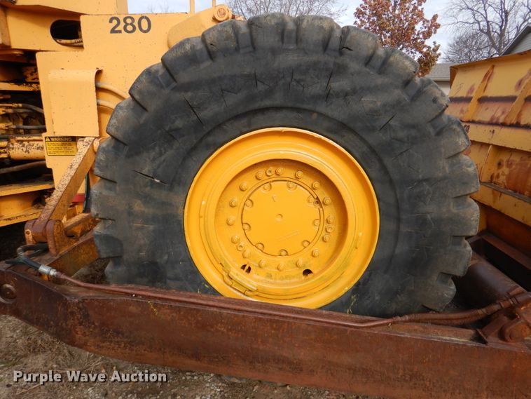 image for item DK1446 Clark 280C  dozer