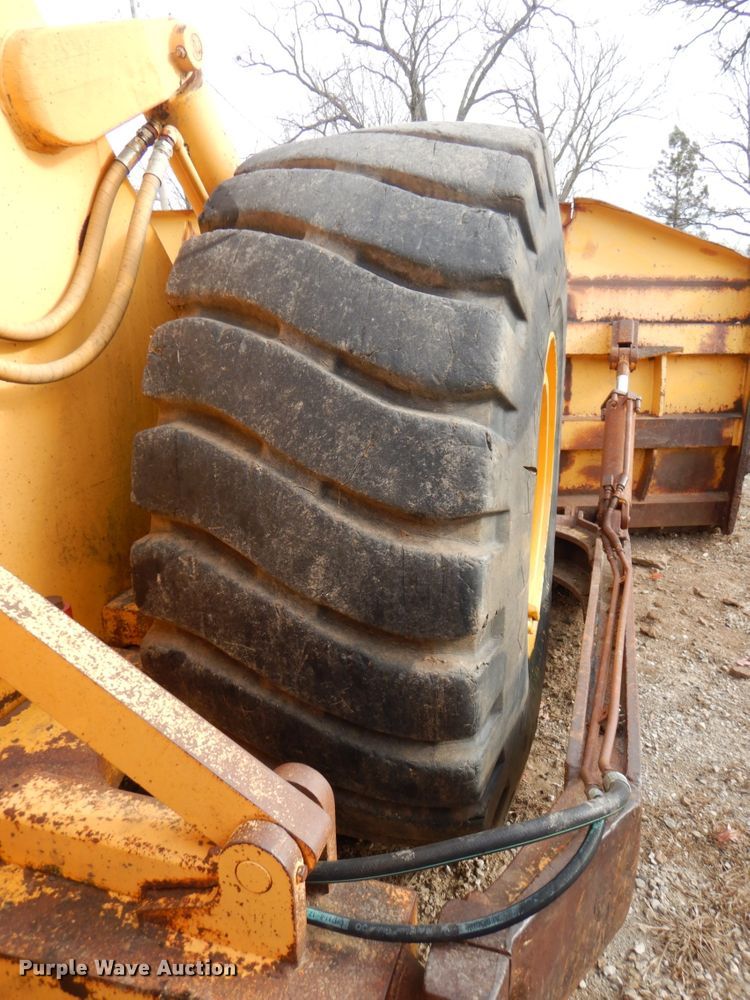 image for item DK1446 Clark 280C  dozer