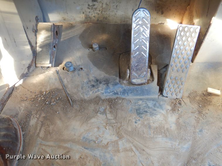 image for item DK1462 1998 Caterpillar D300E  haul truck