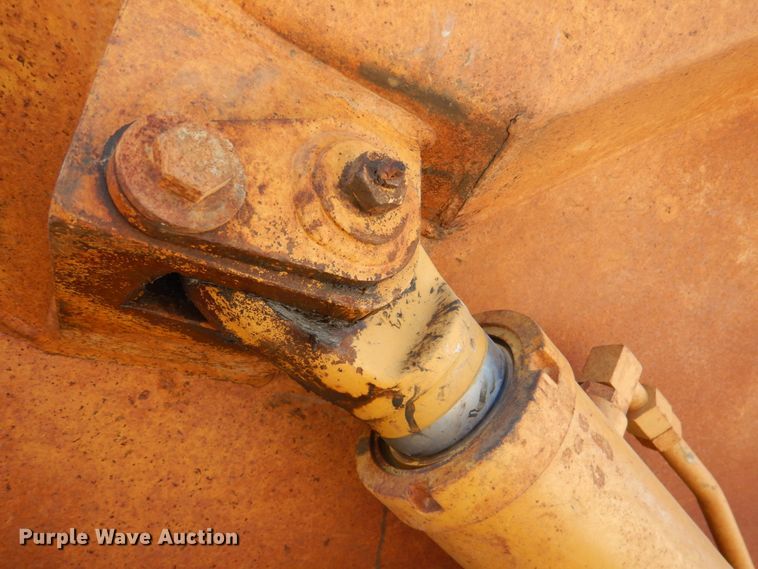 image for item DK1462 1998 Caterpillar D300E  haul truck