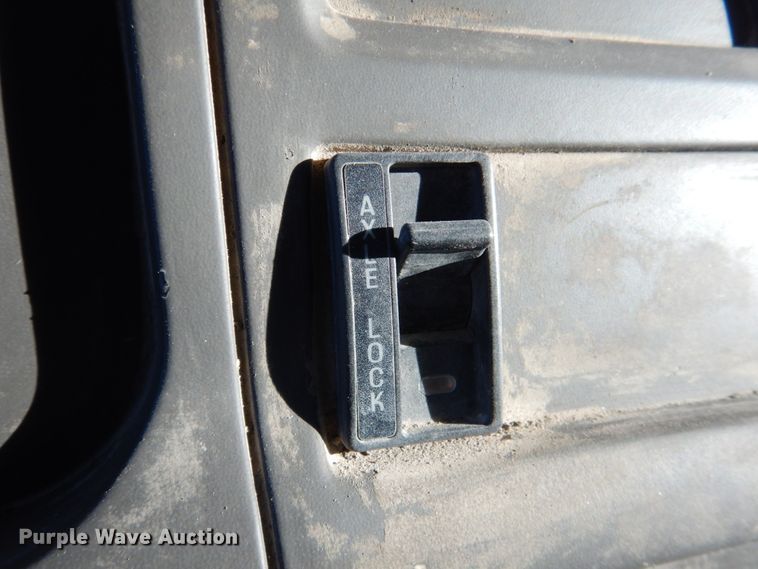 image for item DK1463 2001 Sterling LT7500  water truck