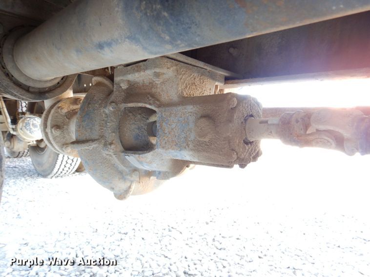 image for item DK1463 2001 Sterling LT7500  water truck