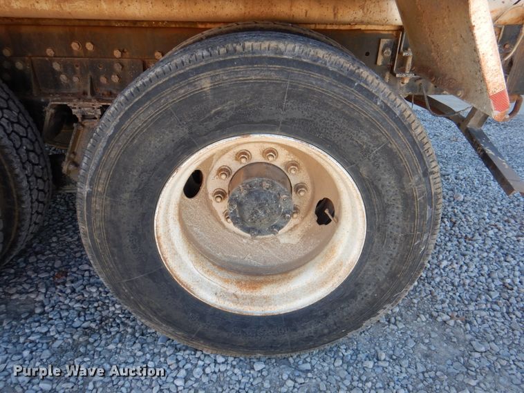 image for item DK1463 2001 Sterling LT7500  water truck