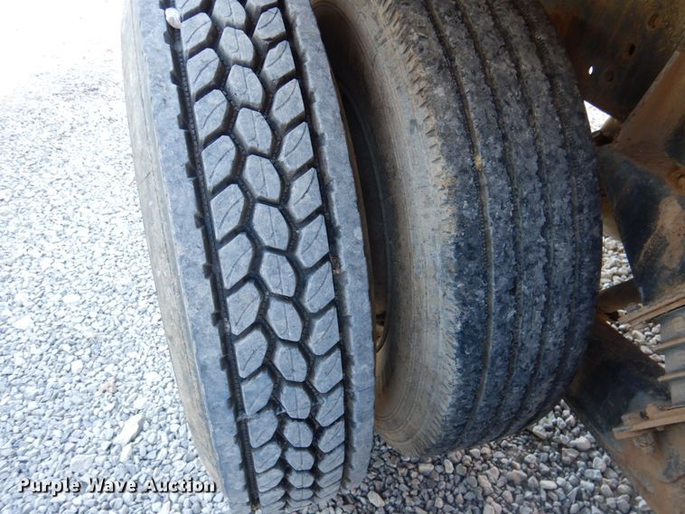 image for item DK1463 2001 Sterling LT7500  water truck