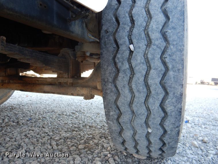 image for item DK1463 2001 Sterling LT7500  water truck