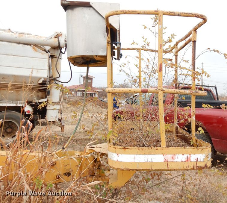 image for item DK3170 Condor  boom lift