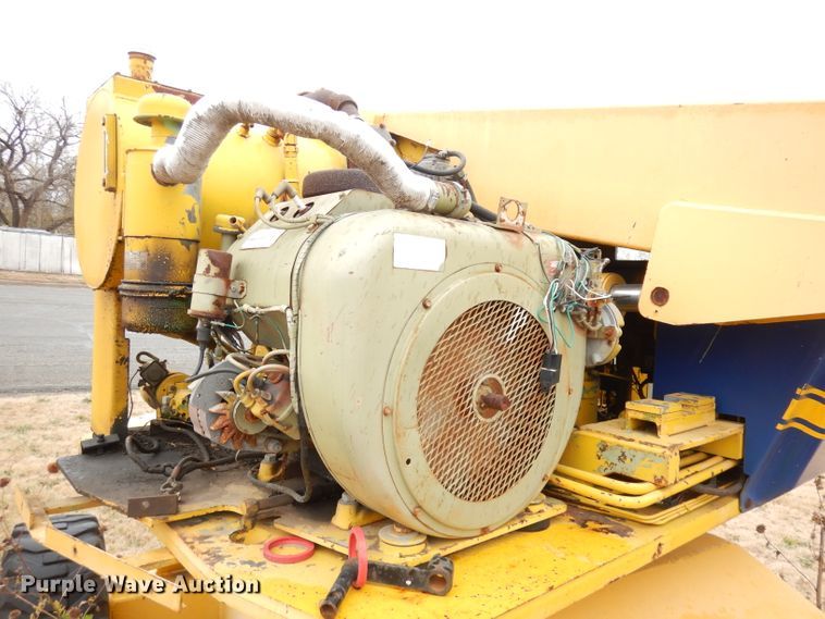 image for item DK3170 Condor  boom lift