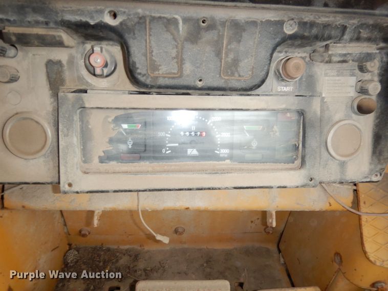 image for item DK3190 Fiat-Allis  track loader