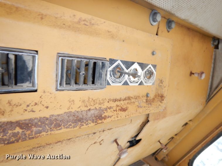 image for item DK3190 Fiat-Allis  track loader