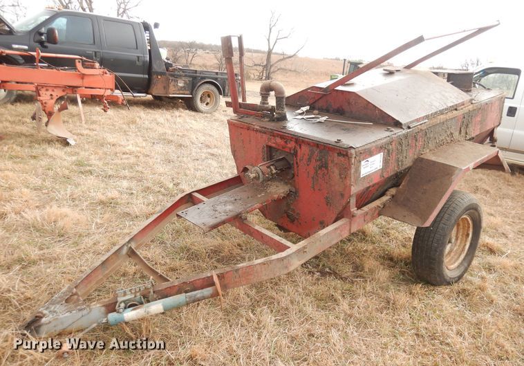 image for item DK3204 Tar pot