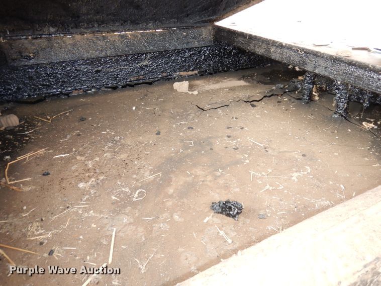 image for item DK3204 Tar pot