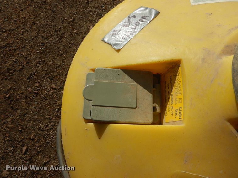 image for item DK3264 1998 Haulmark 32  spray foam trailer