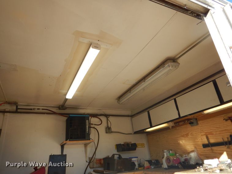 image for item DK3264 1998 Haulmark 32  spray foam trailer