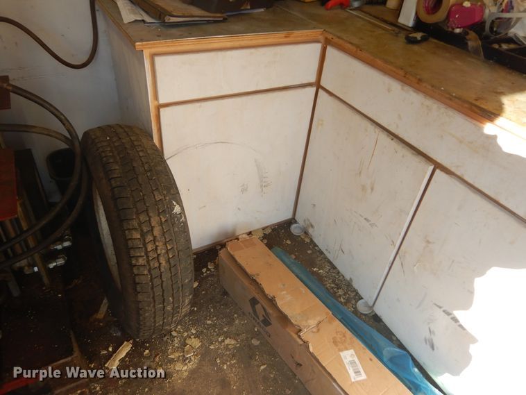 image for item DK3264 1998 Haulmark 32  spray foam trailer