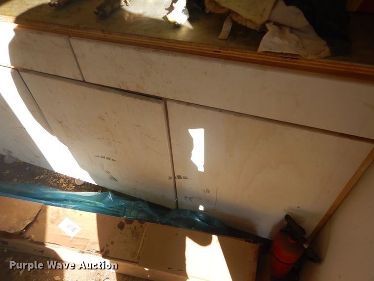 image for item DK3264 1998 Haulmark 32  spray foam trailer