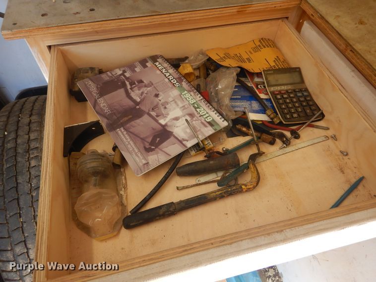 image for item DK3264 1998 Haulmark 32  spray foam trailer