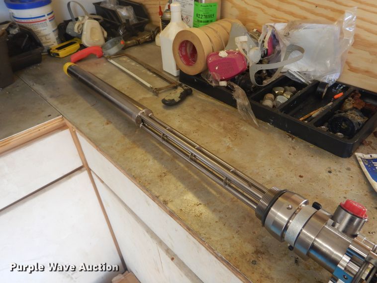 image for item DK3264 1998 Haulmark 32  spray foam trailer