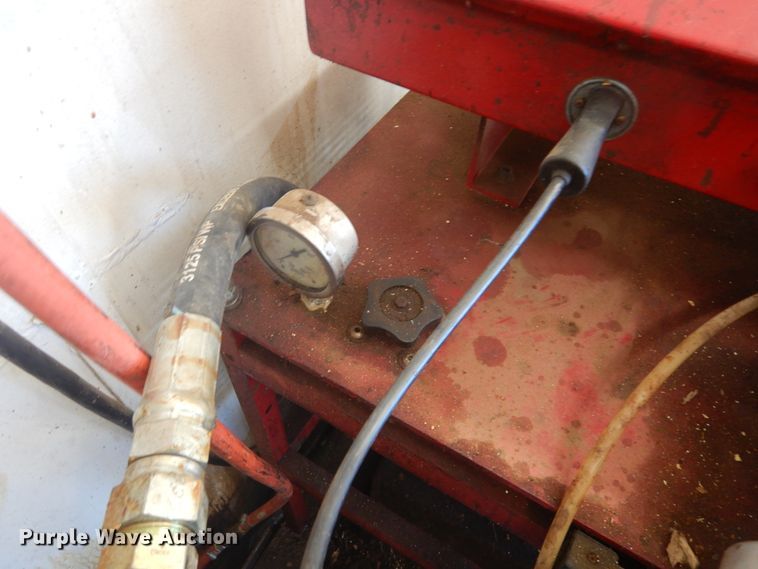 image for item DK3264 1998 Haulmark 32  spray foam trailer