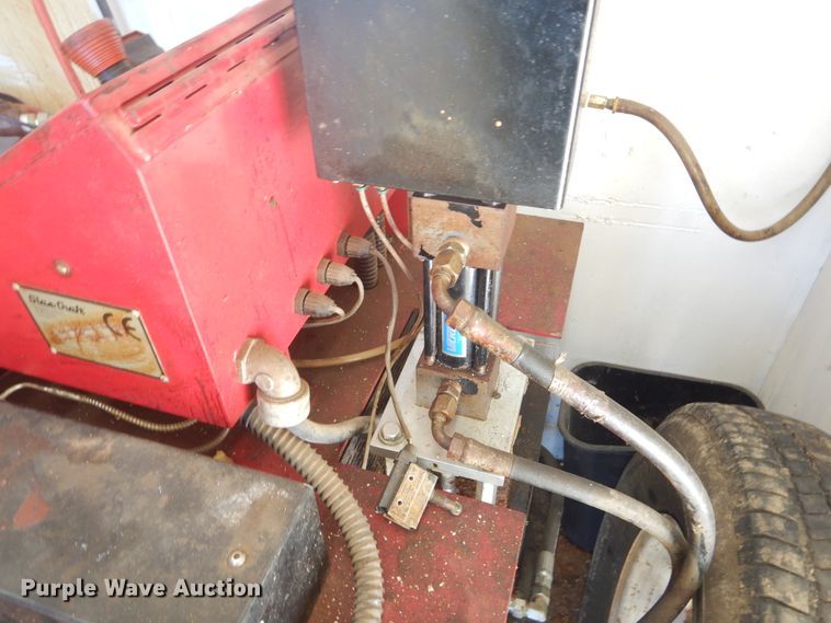 image for item DK3264 1998 Haulmark 32  spray foam trailer