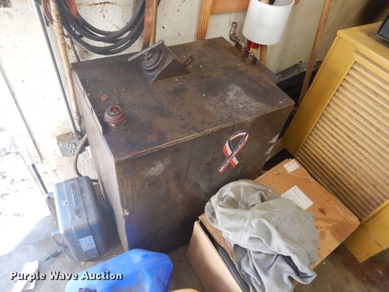 image for item DK3264 1998 Haulmark 32  spray foam trailer