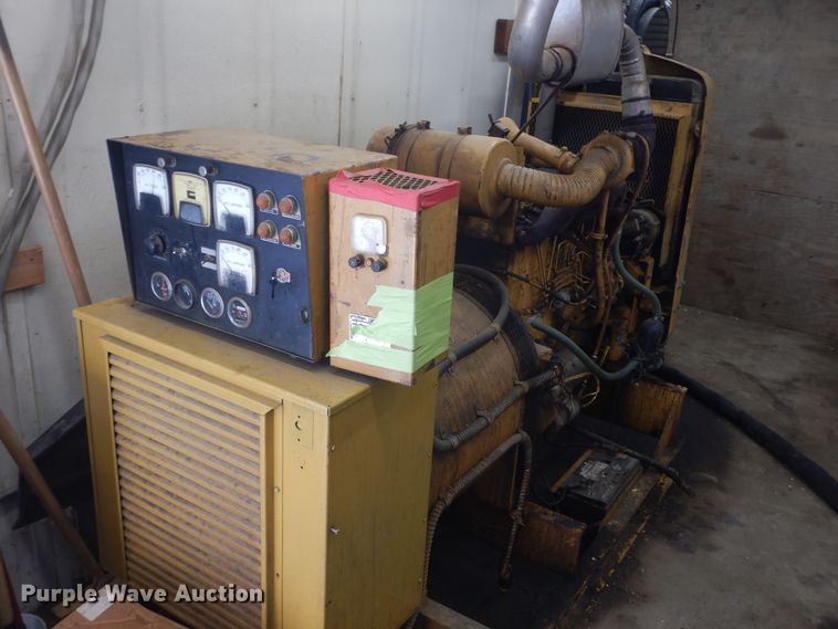 image for item DK3264 1998 Haulmark 32  spray foam trailer