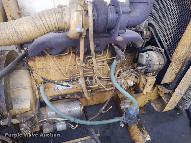 image for item DK3264 1998 Haulmark 32  spray foam trailer