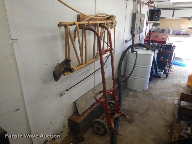 image for item DK3264 1998 Haulmark 32  spray foam trailer