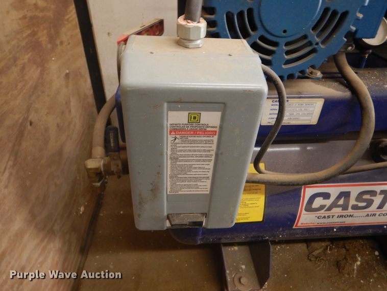 image for item DK3264 1998 Haulmark 32  spray foam trailer