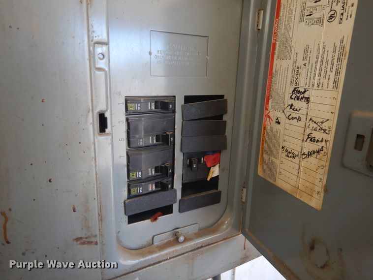 image for item DK3264 1998 Haulmark 32  spray foam trailer