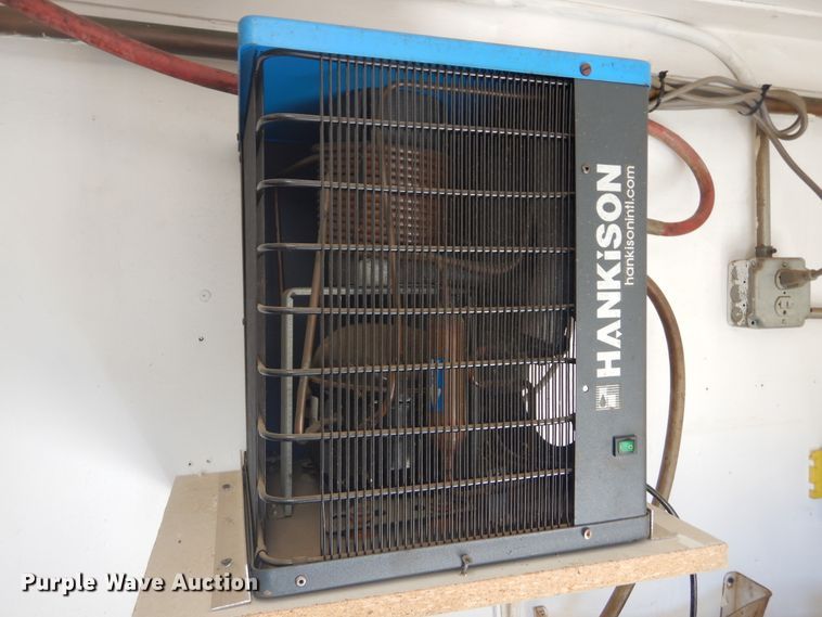 image for item DK3264 1998 Haulmark 32  spray foam trailer