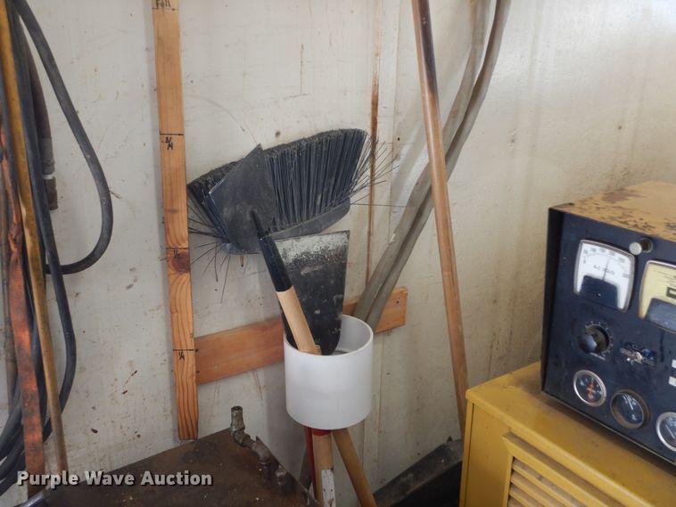 image for item DK3264 1998 Haulmark 32  spray foam trailer