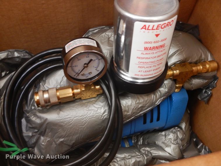 image for item DK3264 1998 Haulmark 32  spray foam trailer