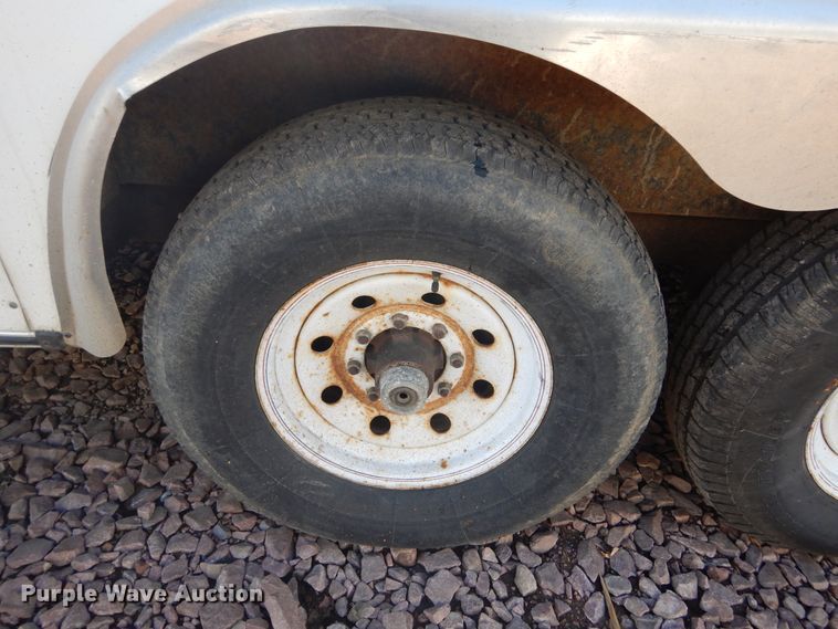 image for item DK3264 1998 Haulmark 32  spray foam trailer