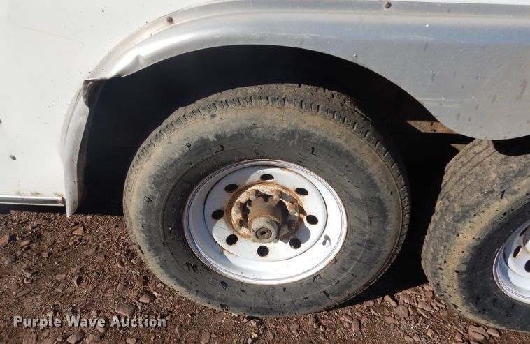 image for item DK3264 1998 Haulmark 32  spray foam trailer