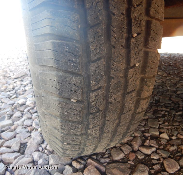 image for item DK3264 1998 Haulmark 32  spray foam trailer