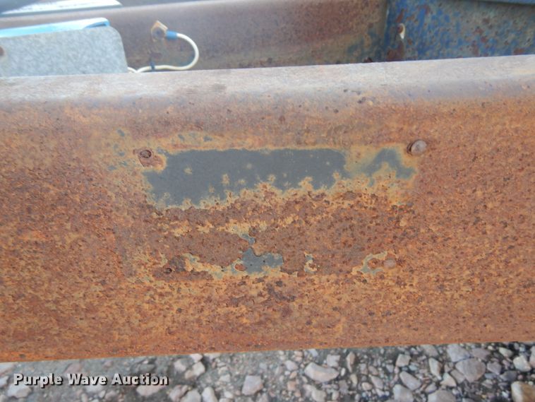 image for item DK3264 1998 Haulmark 32  spray foam trailer