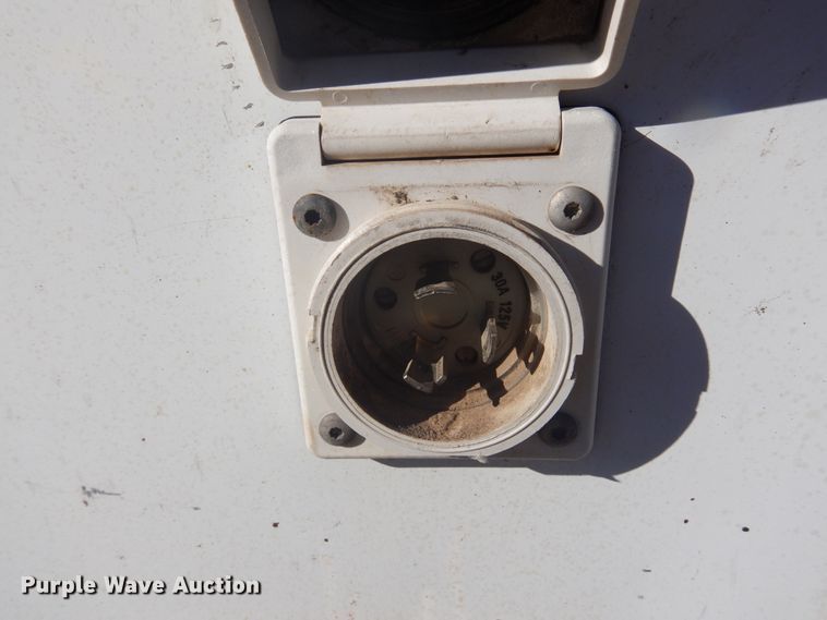 image for item DK3264 1998 Haulmark 32  spray foam trailer