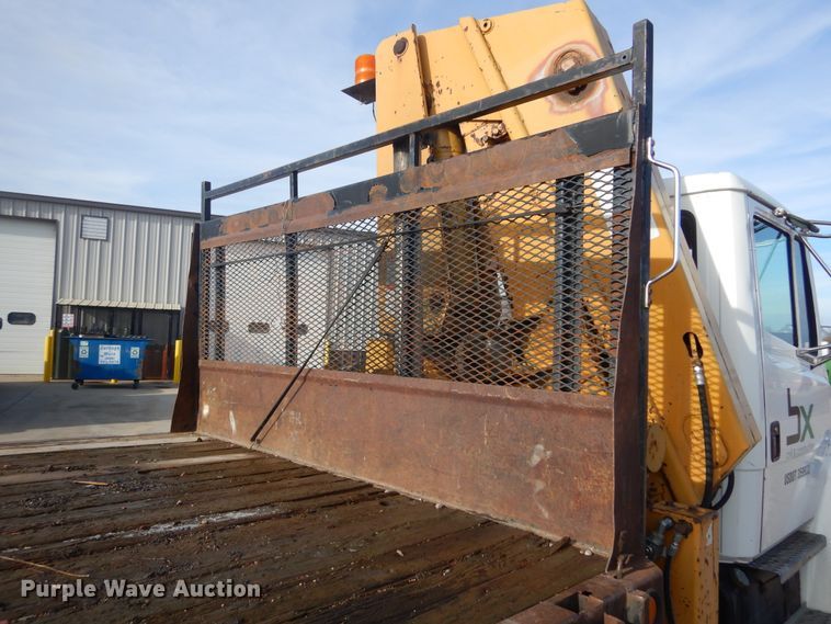 image for item DK3275 2003 Freightliner FL80  crane truck