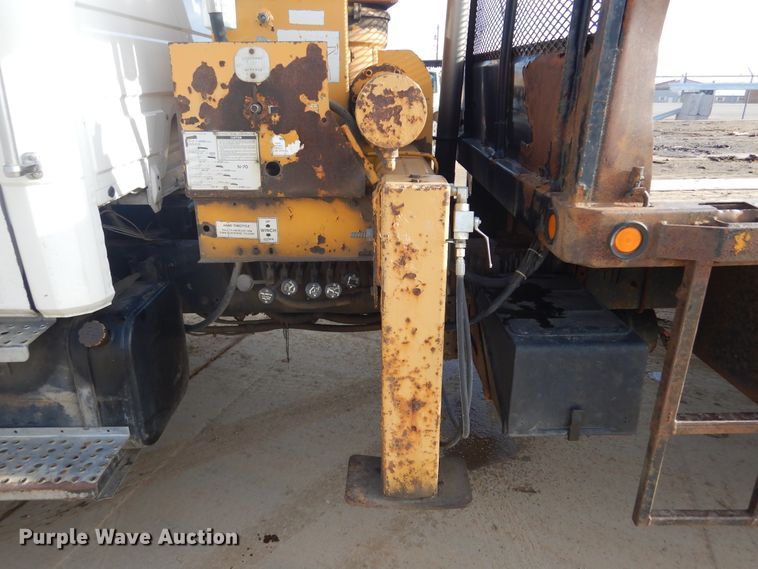 image for item DK3275 2003 Freightliner FL80  crane truck