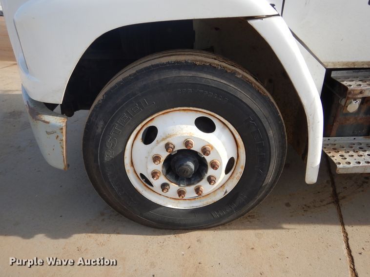 image for item DK3275 2003 Freightliner FL80  crane truck