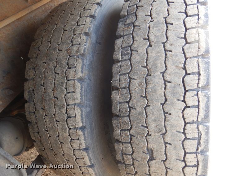 image for item DK3275 2003 Freightliner FL80  crane truck