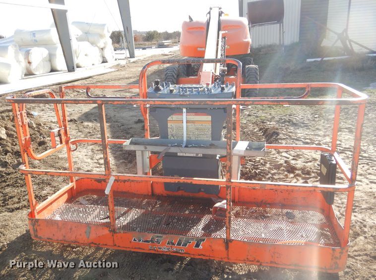 image for item DK3354 2005 JLG 460SJ  boom lift