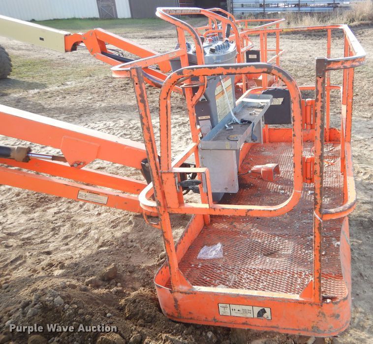 image for item DK3354 2005 JLG 460SJ  boom lift