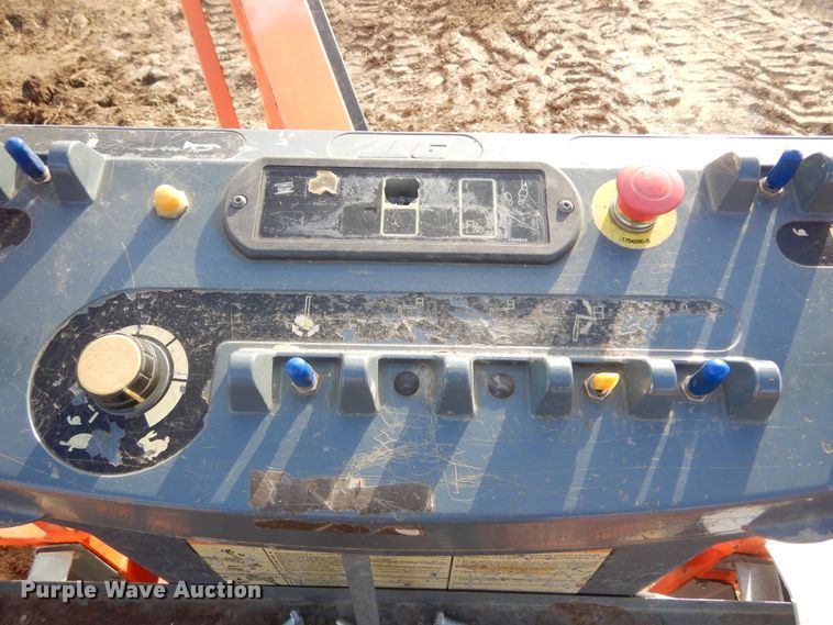 image for item DK3354 2005 JLG 460SJ  boom lift